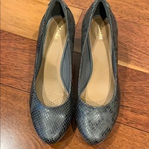 Clark’s artisan pumps